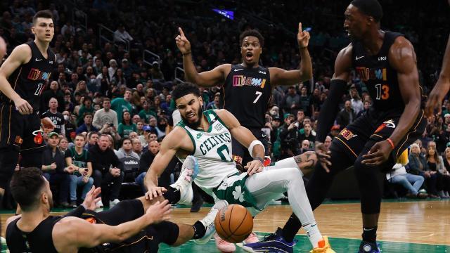 开云体育登录-哀兵热火用强硬抑制绿衫军 罗威伤退影响大于预期